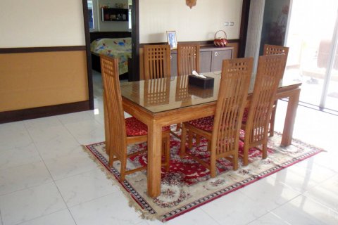 Casa de 3 dormitorios en Pattaya, Tailandia № 19961 - foto 10