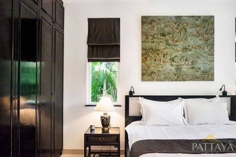 Casa de 8 dormitorios en Pattaya, Tailandia № 21529 - foto 26
