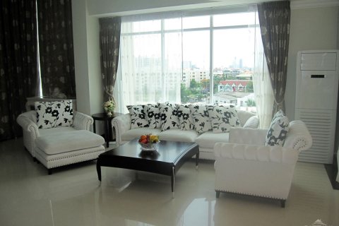 Condominio de 3 dormitorios en Pattaya, Tailandia № 22945 - foto 14
