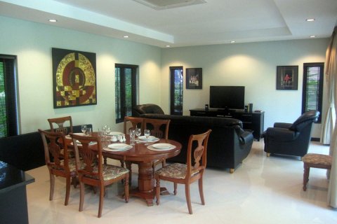 Casa de 3 dormitorios en Pattaya, Tailandia № 22839 - foto 11