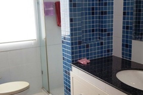 Casa de 3 dormitorios en Pattaya, Tailandia № 21049 - foto 14