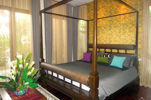 Casa de 3 dormitorios en Pattaya, Tailandia № 24373 - foto 15