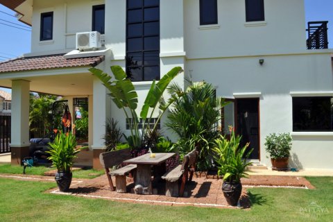 Casa de 3 dormitorios en Pattaya, Tailandia № 22853 - foto 8