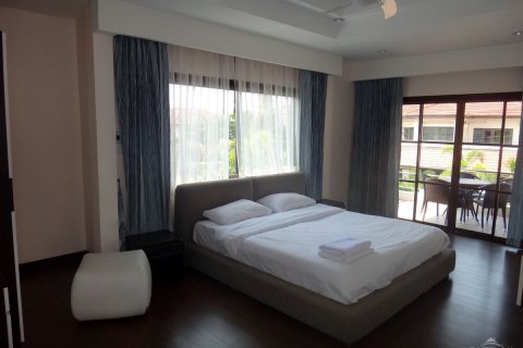 Casa de 3 dormitorios en Pattaya, Tailandia № 23324 - foto 17