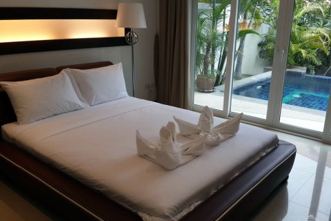 Casa de 4 dormitorios en Jomtien Beach, Pattaya, Tailandia № 24096 - foto 4