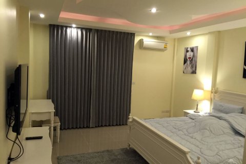 Casa de 3 dormitorios en Pattaya, Tailandia № 20402 - foto 9