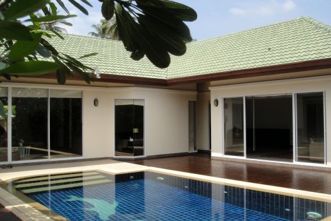 Casa de 3 dormitorios en Pattaya, Tailandia № 23273 - foto 13