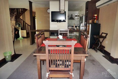 Casa de 3 dormitorios en Pattaya, Tailandia № 19972 - foto 17