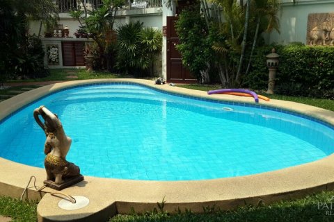 Casa de 2 dormitorios en Jomtien Beach, Pattaya, Tailandia № 24239 - foto 5