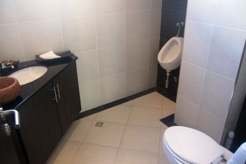 Casa de 4 dormitorios en Pattaya, Tailandia № 22599 - foto 6