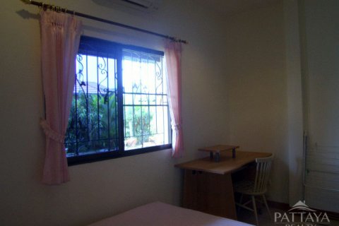Casa de 3 dormitorios en Pattaya, Tailandia № 22036 - foto 2