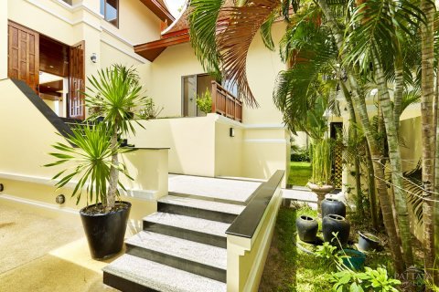 Casa de 5 dormitorios en Pattaya, Tailandia № 20261 - foto 7