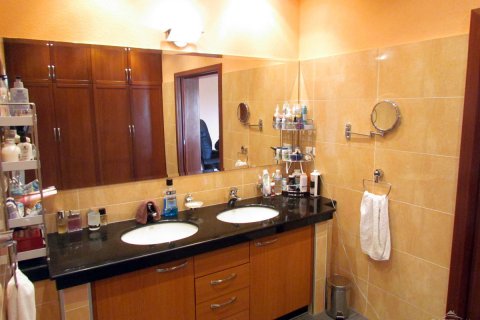 Casa de 4 dormitorios en Pattaya, Tailandia № 20738 - foto 7