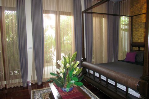 Casa de 3 dormitorios en Pattaya, Tailandia № 24373 - foto 18
