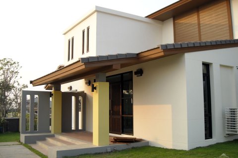 Casa de 4 dormitorios en Pattaya, Tailandia № 23581 - foto 18