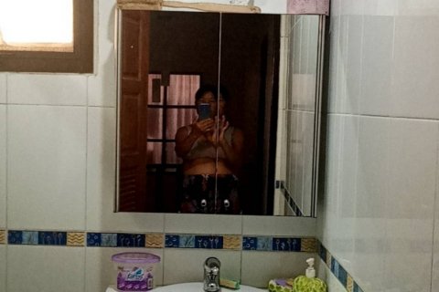 Casa de 3 dormitorios en Pattaya, Tailandia № 22381 - foto 3