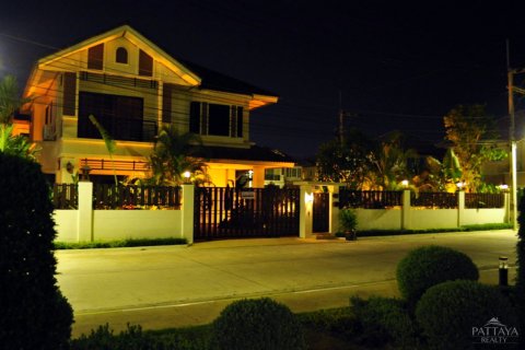 Casa de 3 dormitorios en Pattaya, Tailandia № 22853 - foto 21