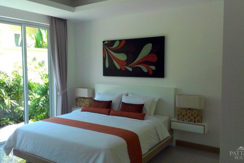 Casa de 3 dormitorios en Pattaya, Tailandia № 24265 - foto 10