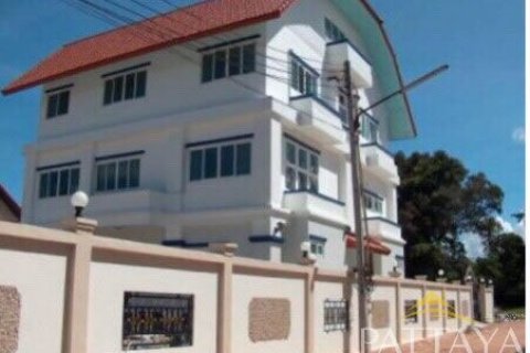 Casa de 9 dormitorios en Pattaya, Tailandia № 21646