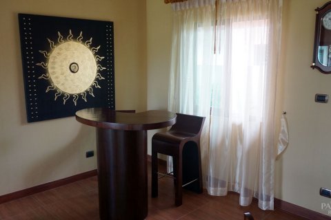 Casa de 3 dormitorios en Pattaya, Tailandia № 20184 - foto 16