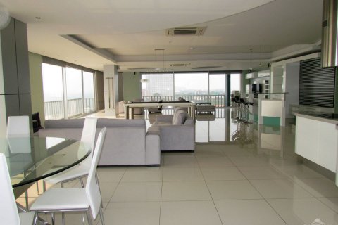 Condominio de 3 dormitorios en Jomtien Beach, Pattaya, Tailandia № 23681 - foto 25