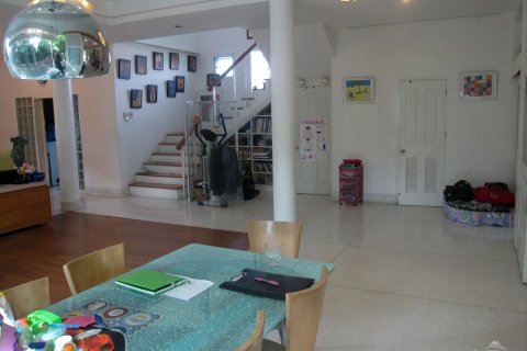 Casa de 3 dormitorios en Pattaya, Tailandia № 23181 - foto 2
