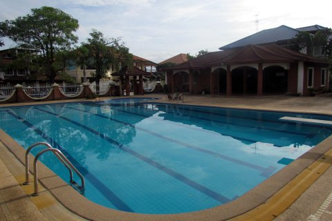 Casa de 3 dormitorios en Pattaya, Tailandia № 24052 - foto 7
