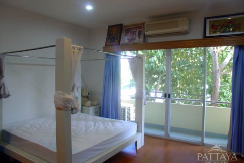 Casa de 3 dormitorios en Pattaya, Tailandia № 22665 - foto 16