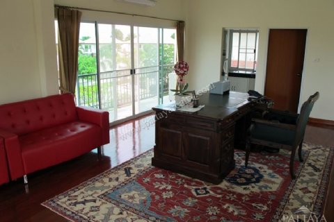 Casa de 3 dormitorios en Pattaya, Tailandia № 23547 - foto 9