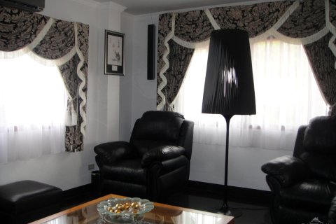 Casa de 2 dormitorios en Pattaya, Tailandia № 22931 - foto 9