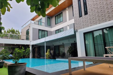 Casa de 5 dormitorios en Pattaya, Tailandia № 22389 - foto 7