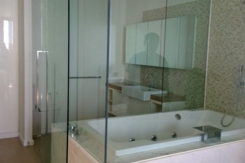 Condominio de 3 dormitorios en Pattaya, Tailandia № 24389 - foto 11
