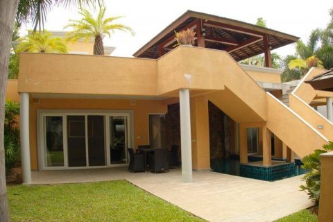 Casa de 5 dormitorios en Pattaya, Tailandia № 22133 - foto 14