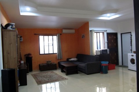 Casa de 2 dormitorios en Pattaya, Tailandia № 20557 - foto 5