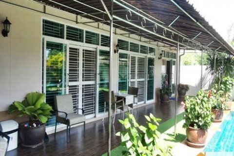 Casa de 4 dormitorios en Pattaya, Tailandia № 21041 - foto 4