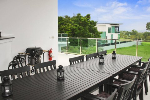 Casa de 5 dormitorios en Pattaya, Tailandia № 22157 - foto 8