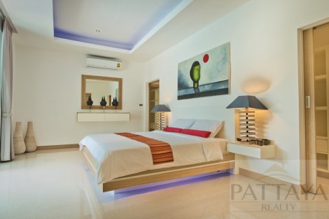 Casa de 3 dormitorios en Pattaya, Tailandia № 21156 - foto 9