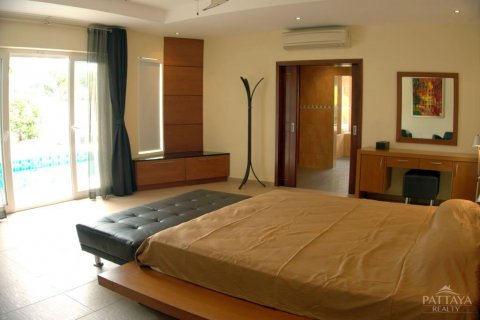 Casa de 5 dormitorios en Pattaya, Tailandia № 23316 - foto 9