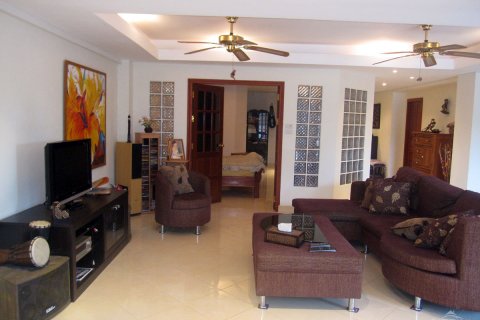 Condominio de 2 dormitorios en Pattaya, Tailandia № 23299 - foto 8