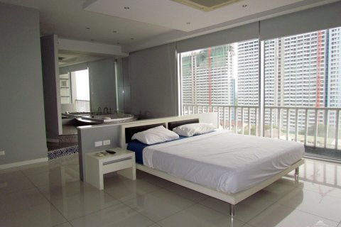Condominio de 3 dormitorios en Jomtien Beach, Pattaya, Tailandia № 23681 - foto 15