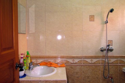 Casa de 3 dormitorios en Pattaya, Tailandia № 23491 - foto 7