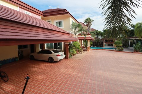 Casa de 5 dormitorios en Pattaya, Tailandia № 22396 - foto 8
