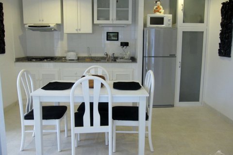 Casa de 3 dormitorios en Pattaya, Tailandia № 22996 - foto 16