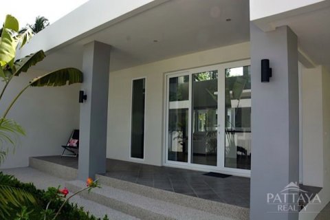 Casa de 3 dormitorios en Pattaya, Tailandia № 24451 - foto 13