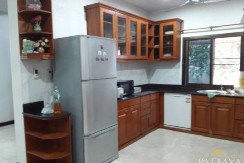 Casa de 3 dormitorios en Pattaya, Tailandia № 21584 - foto 12