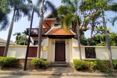 Casa de 3 dormitorios en Pattaya, Tailandia № 21813 - foto 8