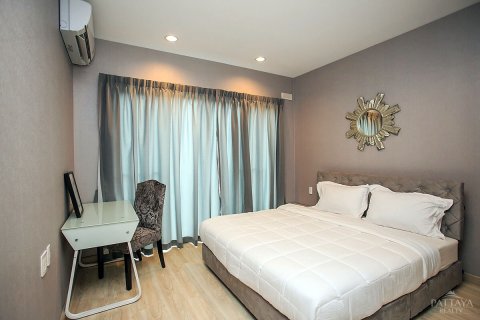 Casa de 4 dormitorios en Pattaya, Tailandia № 20492 - foto 22