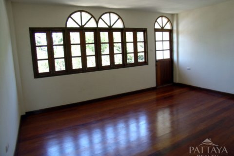 Casa de 4 dormitorios en Jomtien Beach, Pattaya, Tailandia № 23393 - foto 14