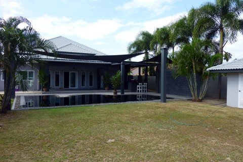 Casa de 4 dormitorios en Pattaya, Tailandia № 19839 - foto 7