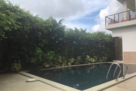 Casa de 5 dormitorios en Pattaya, Tailandia № 22205 - foto 12
